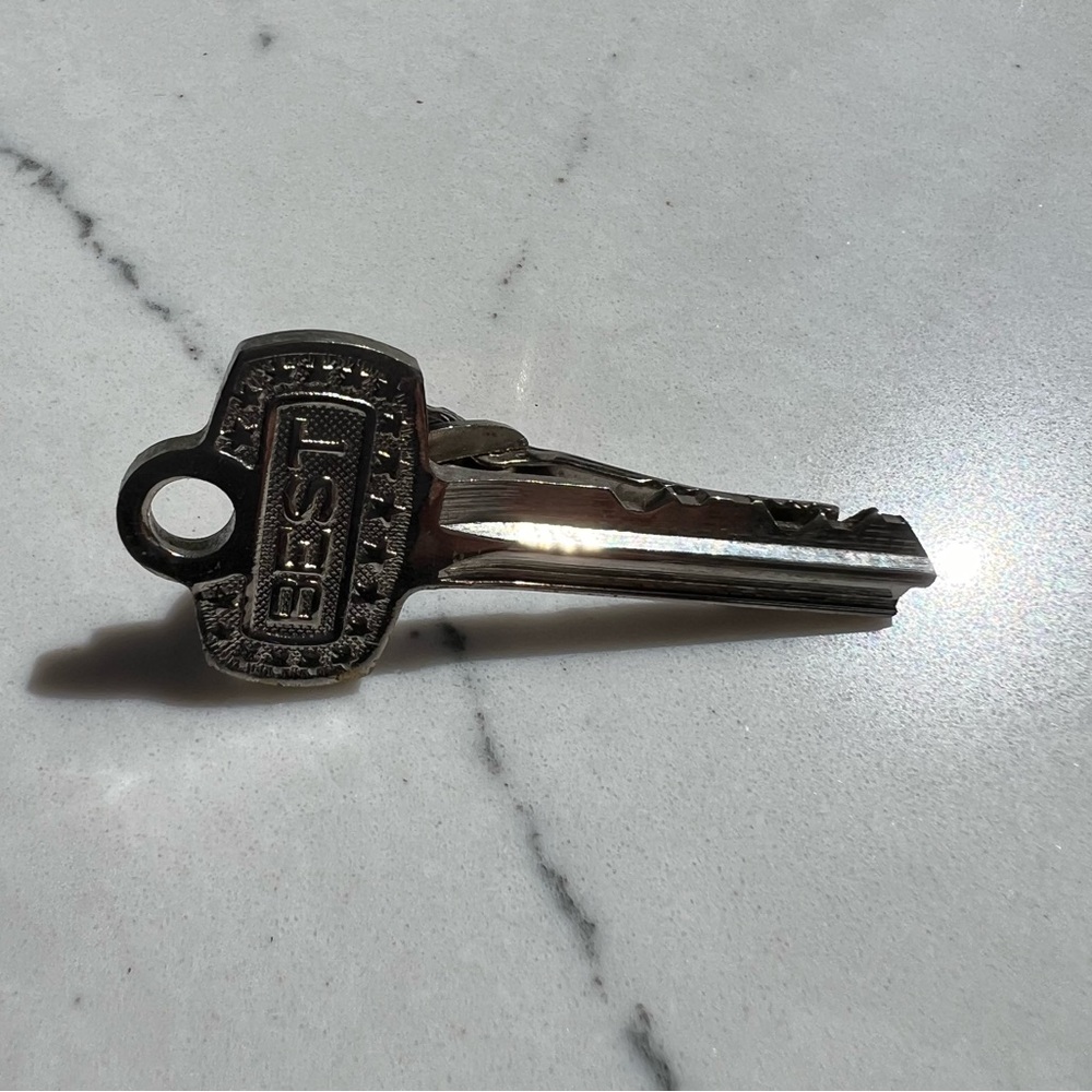 Vintage “Best” silver tie clip